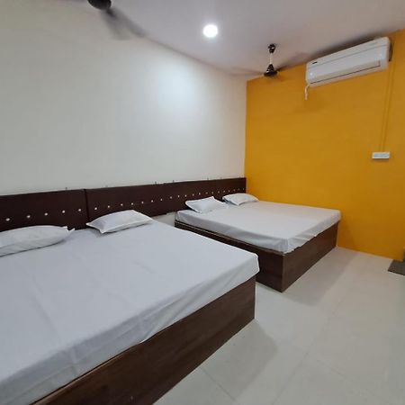 Shree Sawariya Yatri Grah Hotel Ujjain Exterior foto