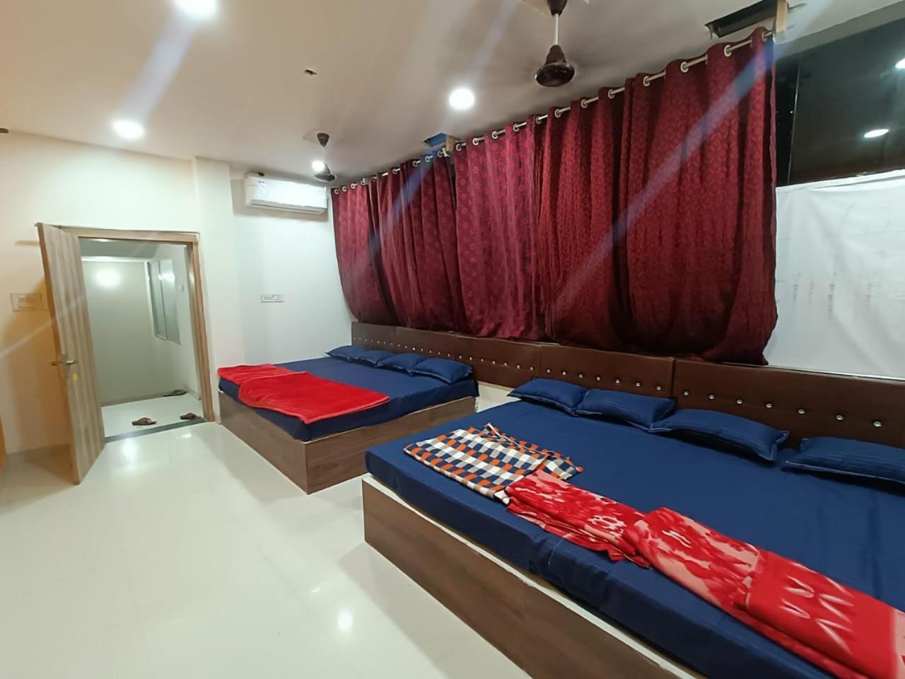 Shree Sawariya Yatri Grah Hotel Ujjain Exterior foto